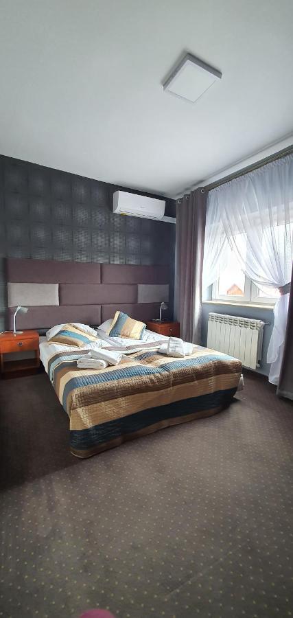 Hotel Bursztynowy Jozefow na Wisla Extérieur photo