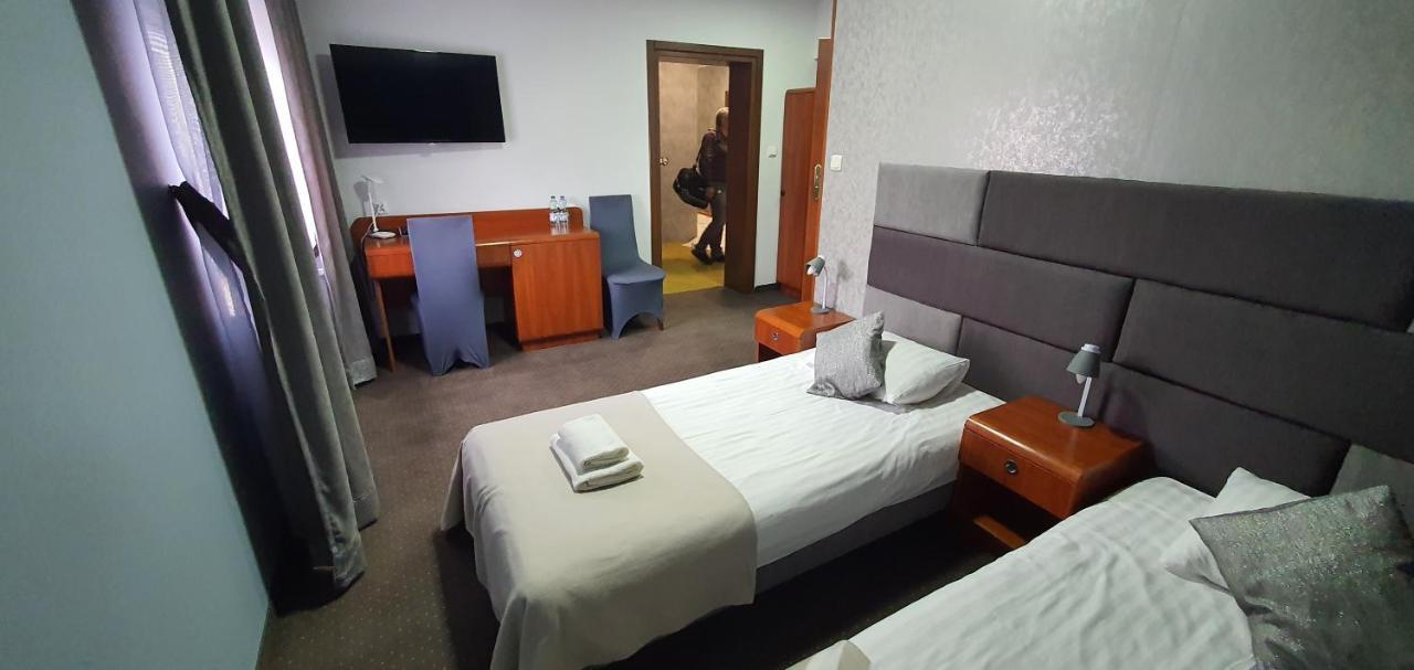 Hotel Bursztynowy Jozefow na Wisla Extérieur photo